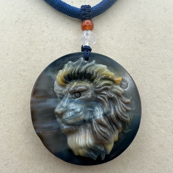 Agate Lion Pendant Necklace with Blue Adjustable Rope Cord - Picture 7 of 14